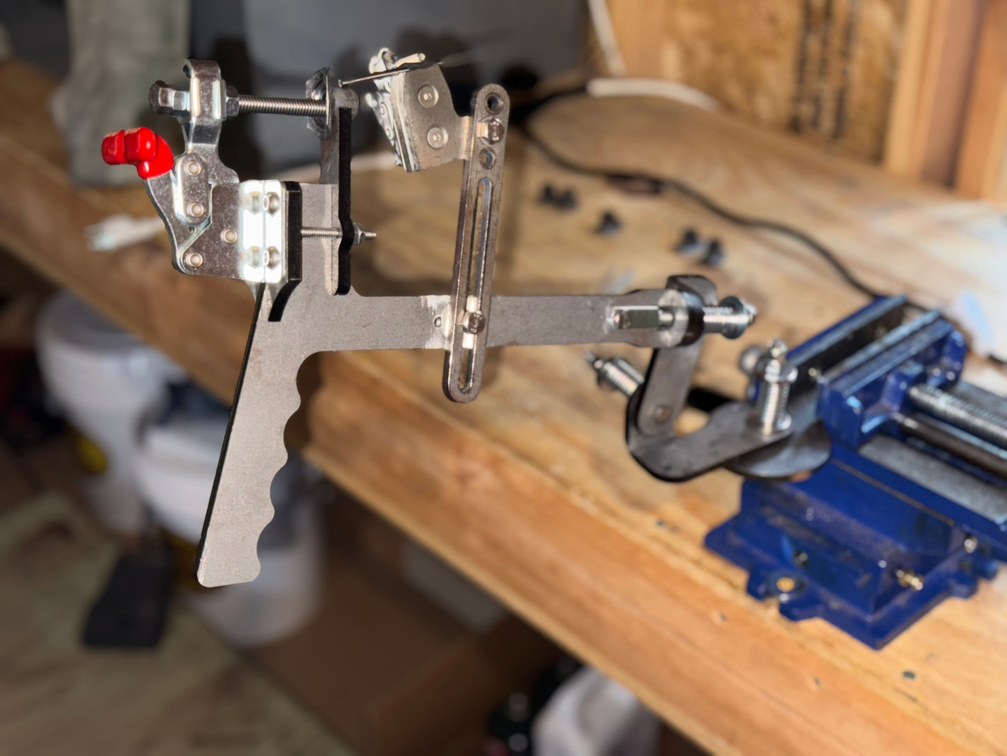 Gaff brazing fixture